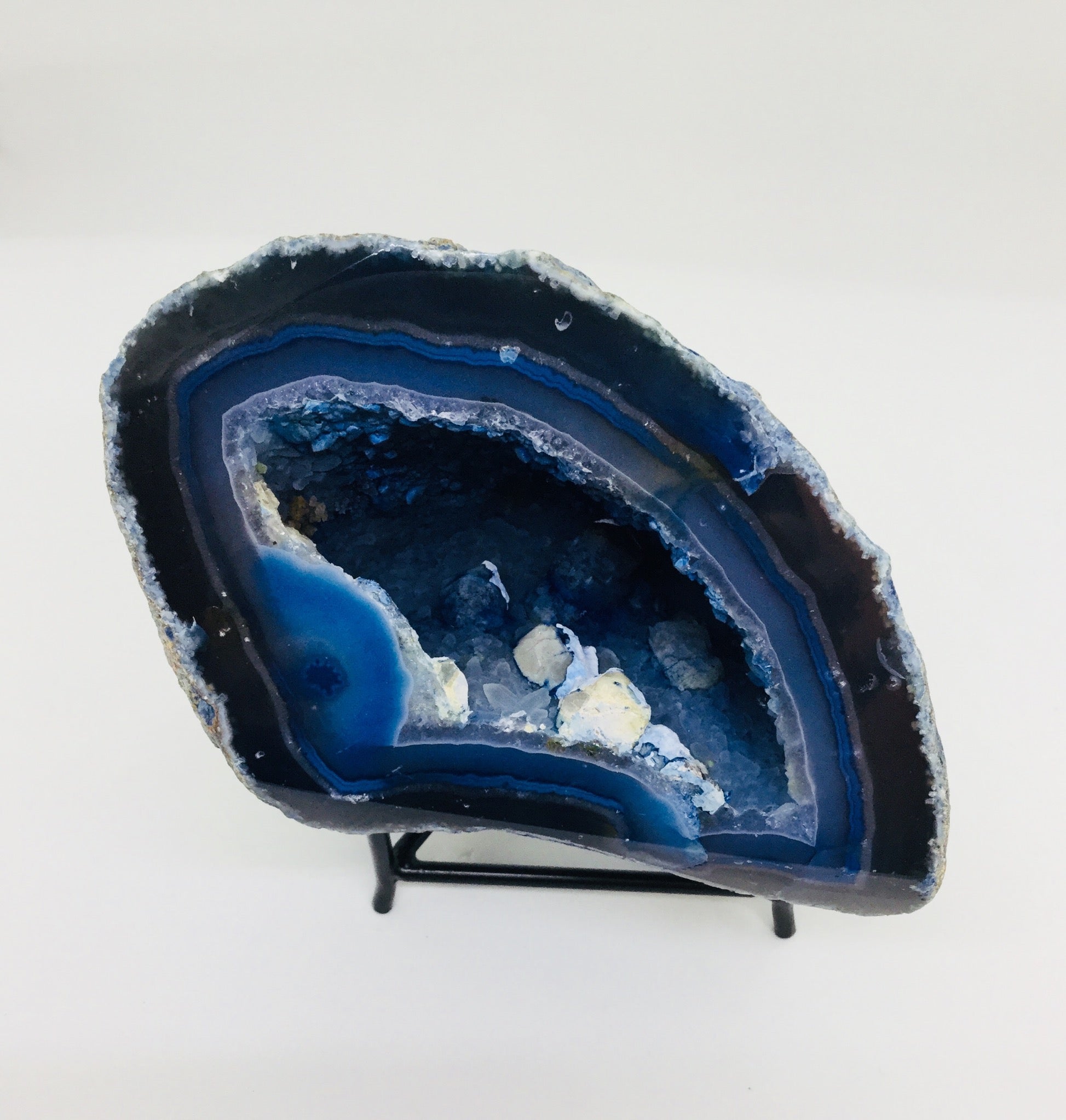 Blue Agate Geode 1 - Michael's Gems and Glass